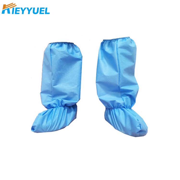 Enkonduko de forĵeteblaj ne-teksitaj ŝuaj kovriloj